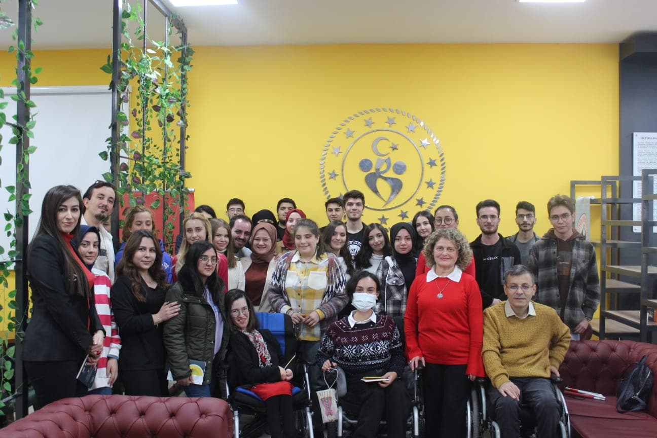 7 Aralık 2022 Gençler Farkında Söyleşi Metni