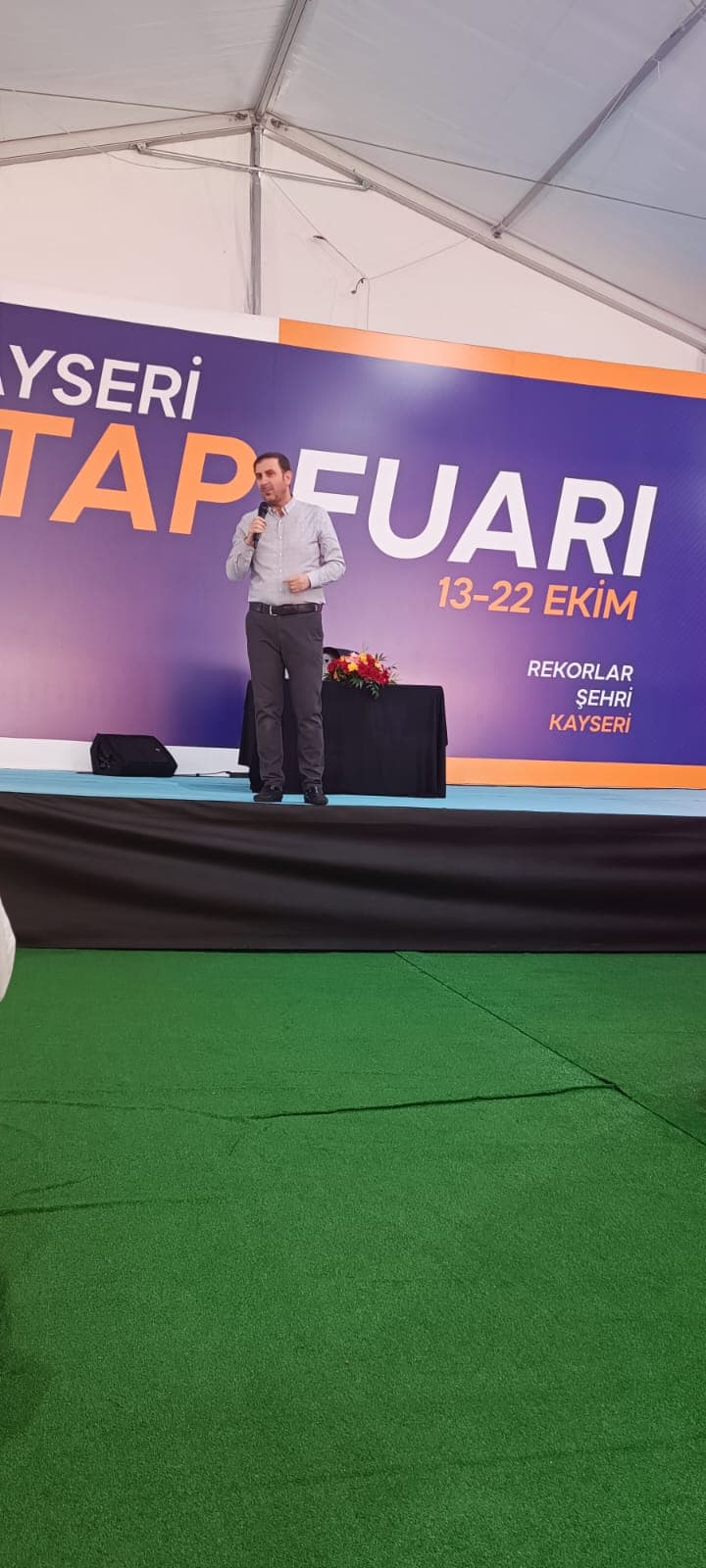 Zekeriya Efiloğlu Kayseri de sevenleri ile buluştu